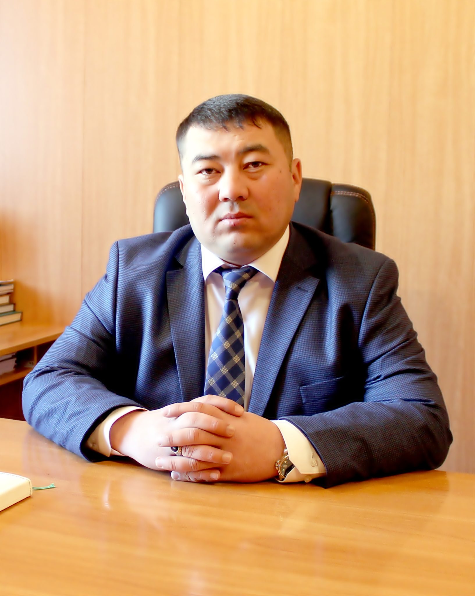 Директор